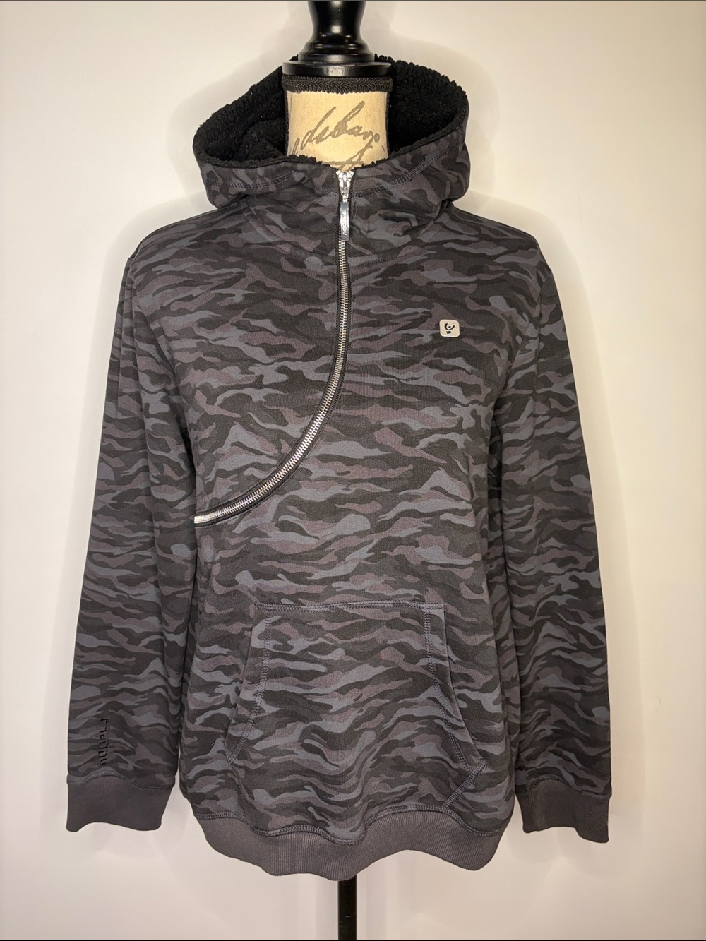 Freddy Curve dark camouflage fleece lined pullover hoodie hooded sweatshirt L